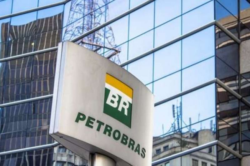 Bolsonaro diz ter 'simpatia inicial' por privatização da Petrobras