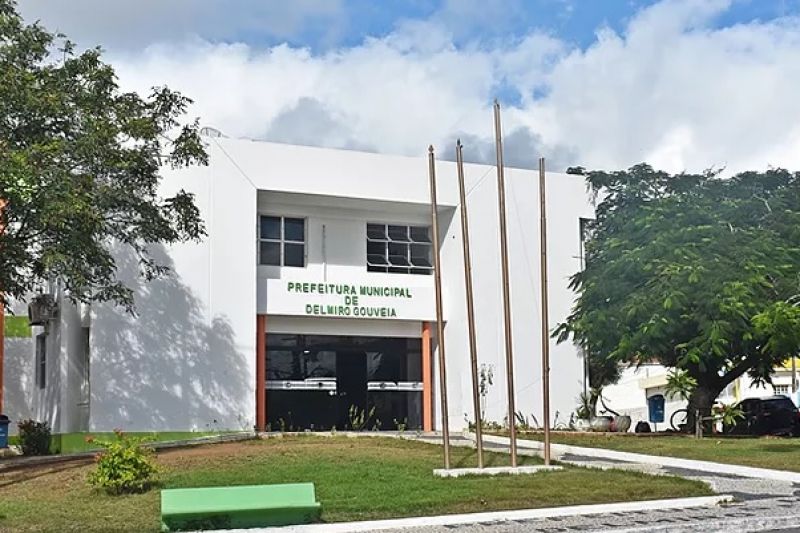 Delmiro Gouveia firma contratos de R$ 115 mil para compra de materiais de fonoaudiologia