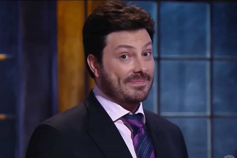 Facebook suspende Danilo Gentili por publicação considerada racista