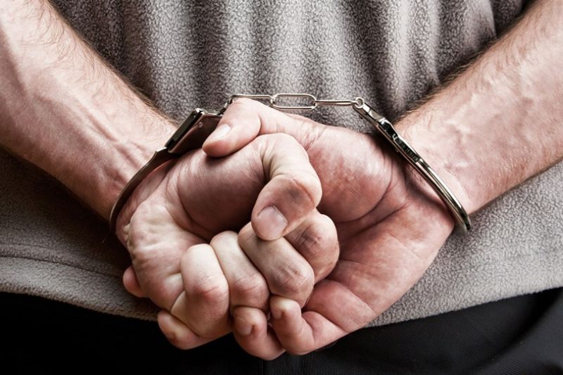 Suspeito de ameaçar populares com faca peixeira é preso na feira-livre de Delmiro Gouveia