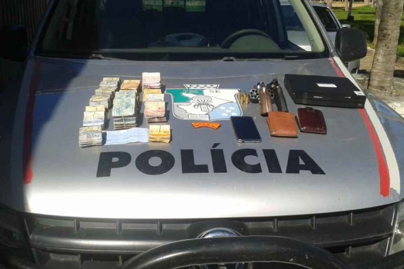 Suspeitos de roubar R$ 35 mil de mercearia no Sertão de Sergipe são presos em ação da PM