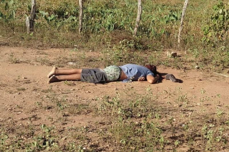 Populares escutam barulho de tiros e horas depois encontram corpo de jovem em Batalha