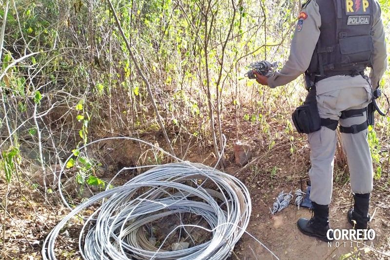 Ação policial resulta na recuperação de mais de 60kg de cabos de alta tensão em Santana