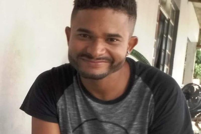 Sobrinho mata tia, arranca o coração, coloca em sacola e leva para a filha da vítima