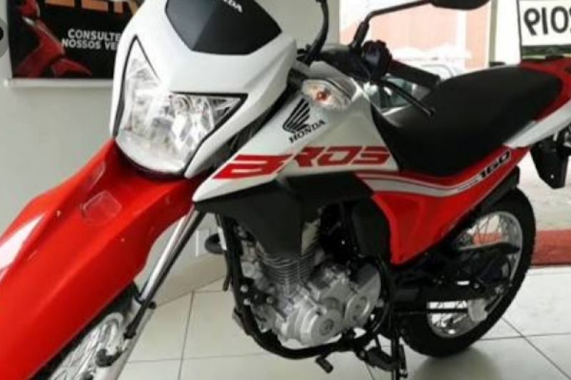 Moto é furtada em frente da residência do proprietário em Inhapi