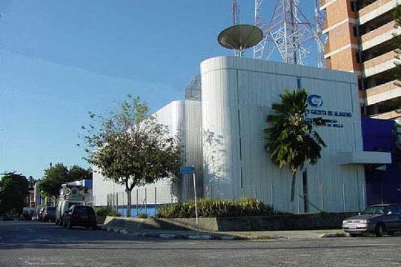 MPF/AL obtém decisão que cancela concessão de rádios e TV ligados a Fernando Collor