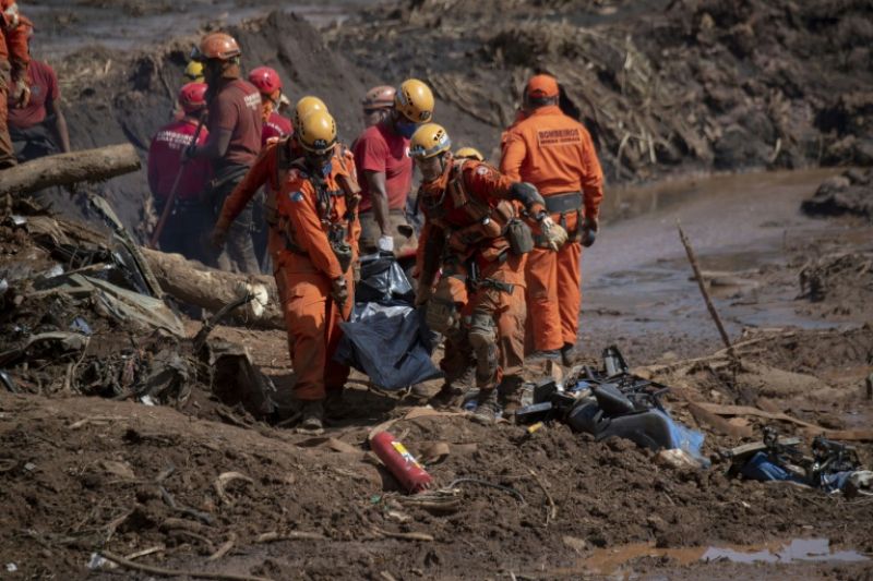 Vale vai pagar R$ 700 mil a cada familiar dos funcionários mortos em Brumadinho