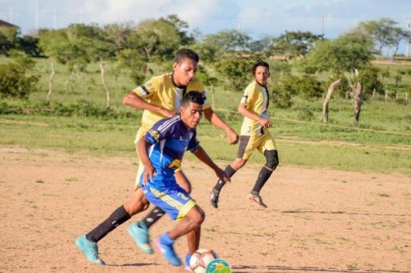 Prefeitura realiza abertura da 1º Campeonato Regional Adriano Siqueira Nobre