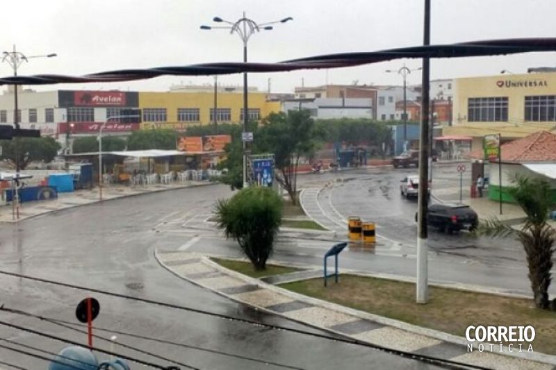 Apontado como autor de vários furtos e assaltos em Delmiro é preso assistindo novela