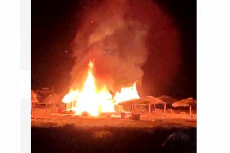 Incêndio em barraca na orla do Rio São Francisco em Pão de Açúcar deixa homem ferido