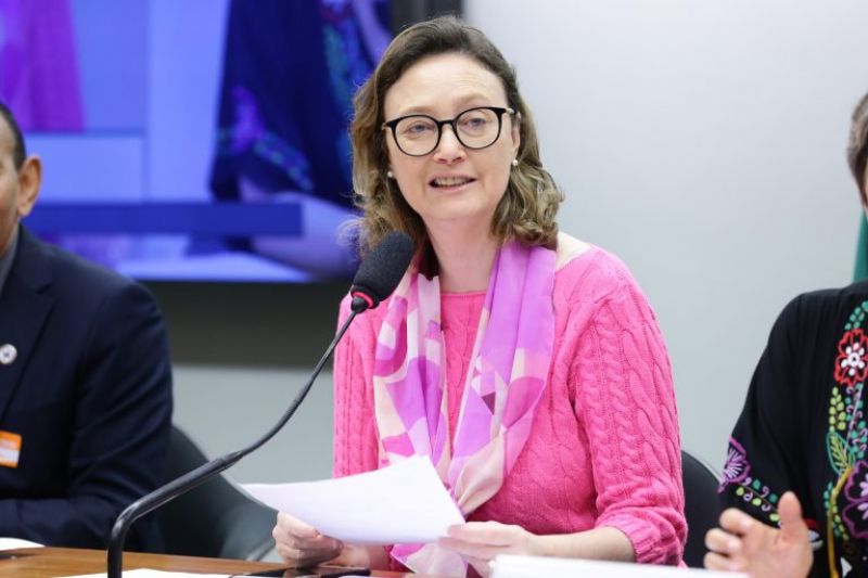 Proposta na Câmara Federal libera recursos do Fundeb para ensino médio municipal