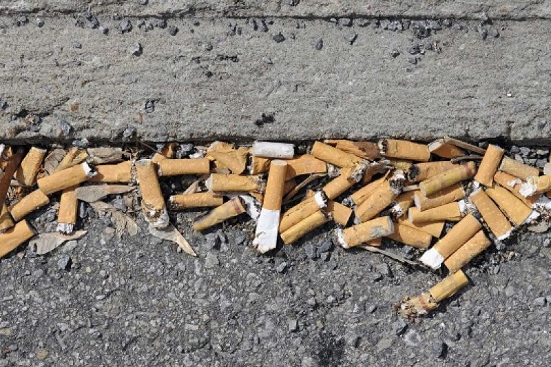 Portugal dará multas a quem jogar bitucas de cigarros em vias públicas