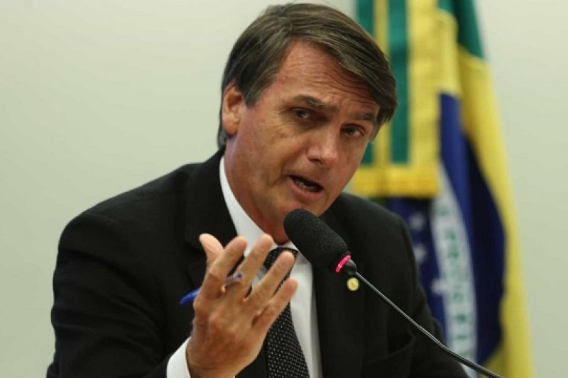 Bolsonaro: 'intenção é não demarcar mais terra indígena'