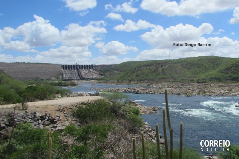 Vazão da represa de Xingó pode aumentar para evitar que manchas de óleo invadam o rio