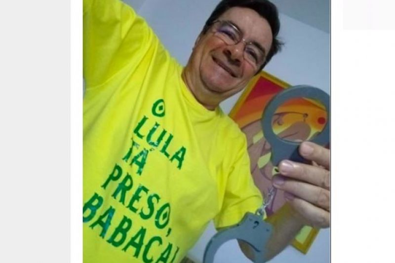 Vereador que posou com camiseta “Lula tá preso, babaca” é preso por desvio de recursos