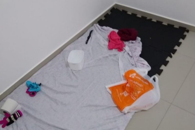 Menina de 11 anos castigada com jejum morre por desnutrição, diz polícia