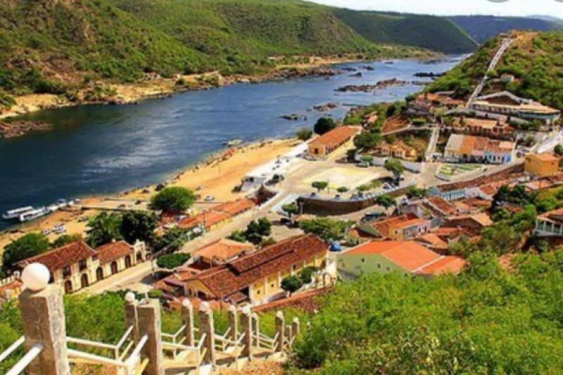 Ocupação hoteleira chega a 97% e Prefeitura de Piranhas mobiliza ações de infraestrutura