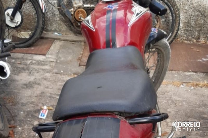 Motocicleta obtida em leilão é apreendida pela RP em povoado de Santana do Ipanema