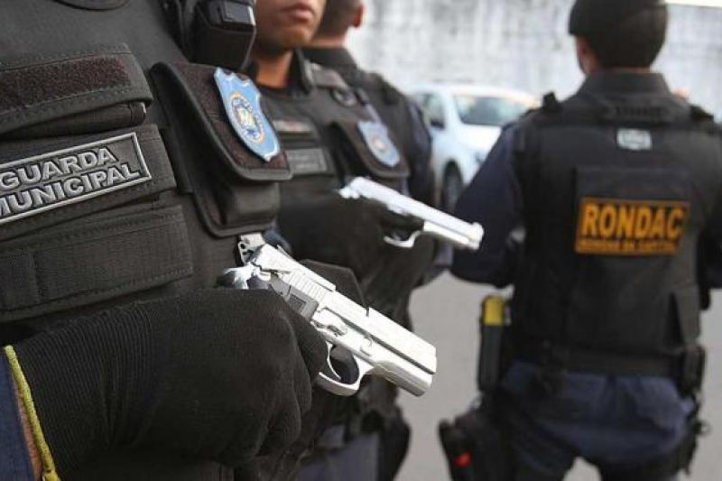 Maioria discorda do uso de armas de fogo por guardas municipais e agentes da SMTT