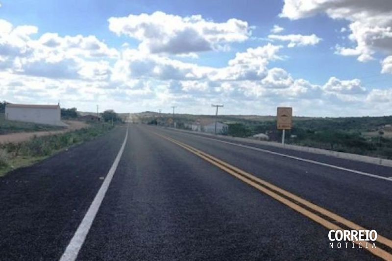 Caminhão tem todos os pneus furtados por criminosos em trecho da BR-423 em Delmiro Gouveia