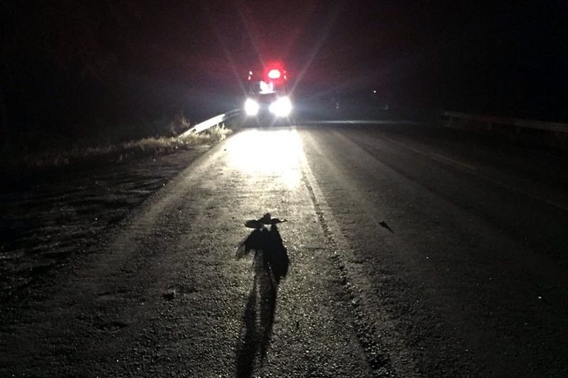 Homem morre após ser atropelado por moto que estava ocupada por três pessoas no Sertão
