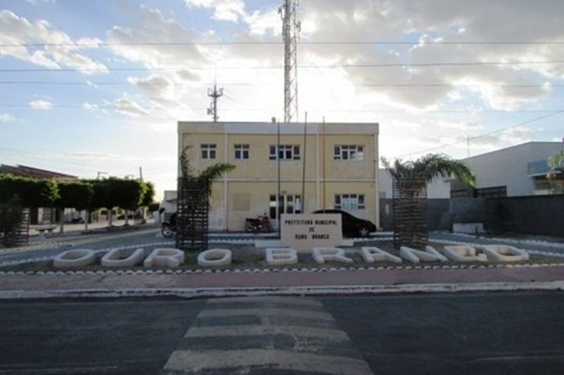 Justiça determina que Ouro Branco coíba terceirização ilícita no serviço de limpeza urbana