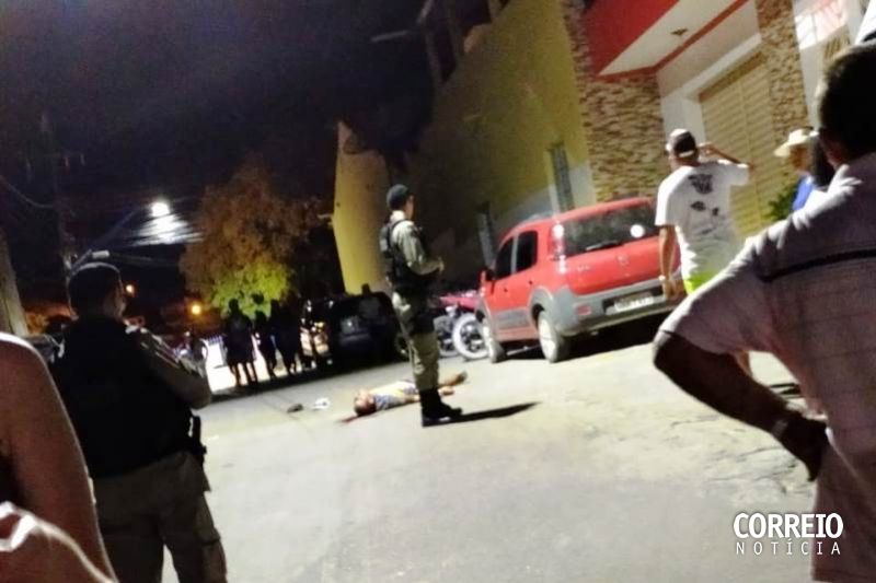 Pai e filho são assaltados, reagem, atiram e ferem assaltantes em Mata Grande