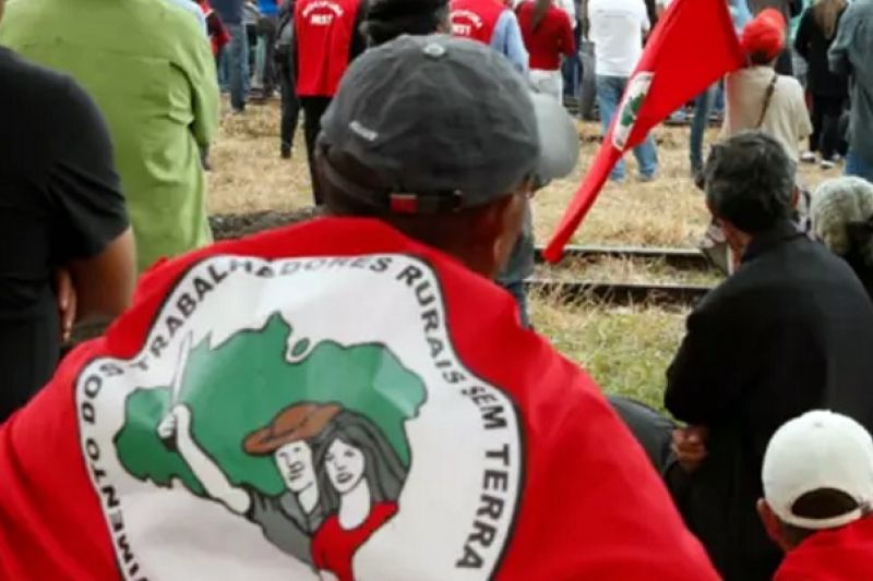 MST reocupa fazenda improdutiva na Bahia que era usada pelo tráfico