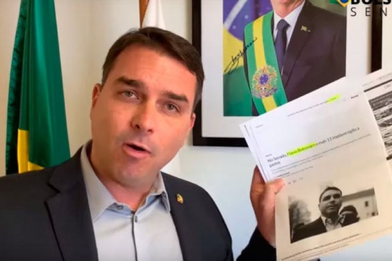 Flávio Bolsonaro diz que eleitores mortos na lista do Aliança foi “erro no preenchimento”