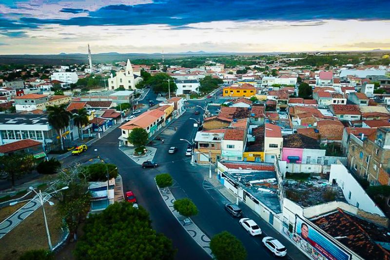 Idoso de Delmiro Gouveia com suspeita de Covid-19 é transferido para hospital de Coruripe