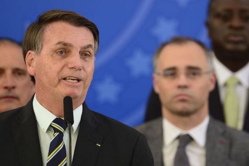 Em pronunciamento, Bolsonaro se contradiz ao negar interferências na Polícia Federal