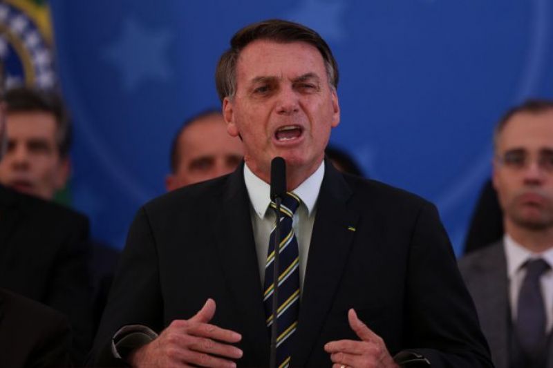 Hashtag pró-Bolsonaro com erro viraliza e levanta suspeita de utilização de robôs