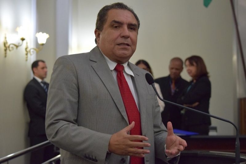 Loiola requer ao governador liberação urgente de emendas para a saúde