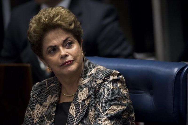 Empresa vai indenizar Dilma Rousseff em R$ 60 mil por chamá-la de “burra” em propaganda
