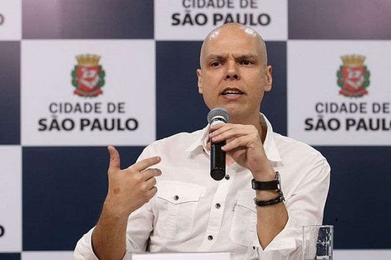 Prefeito de São Paulo, Bruno Covas, testa positivo para covid-19