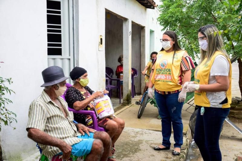 Saúde realiza distribuição de kits de higiene após novos casos suspeitos da Covid-19