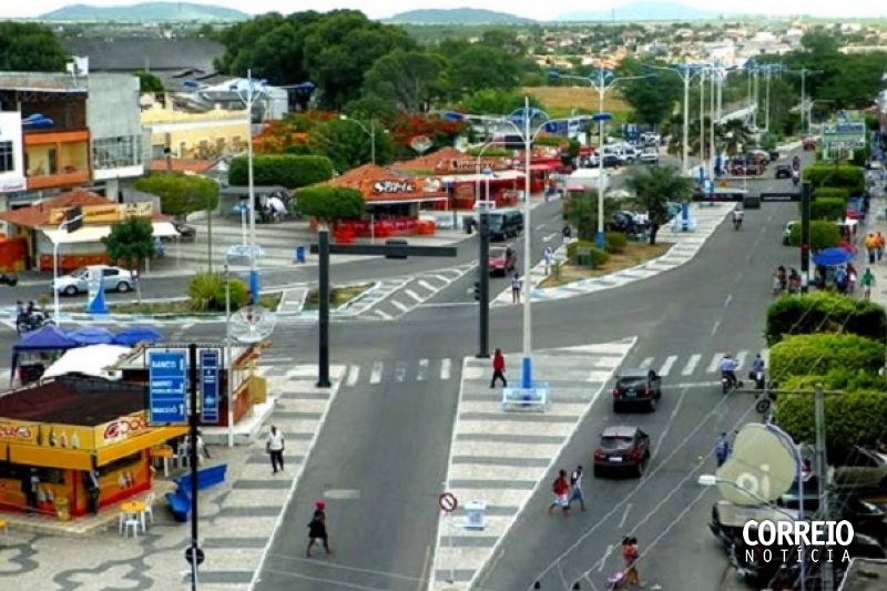 Criminosos invadem residência de agricultor para roubar e atiram nele em Delmiro Gouveia