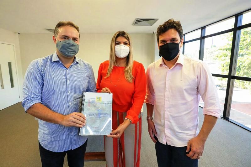 Jeane Moura entrega projeto que levará água para os povoados Umbuzeiro Doce e Candunda