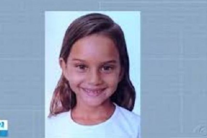 Sepultamento da menina Beatriz é marcado por fortes emoções em Maravilha