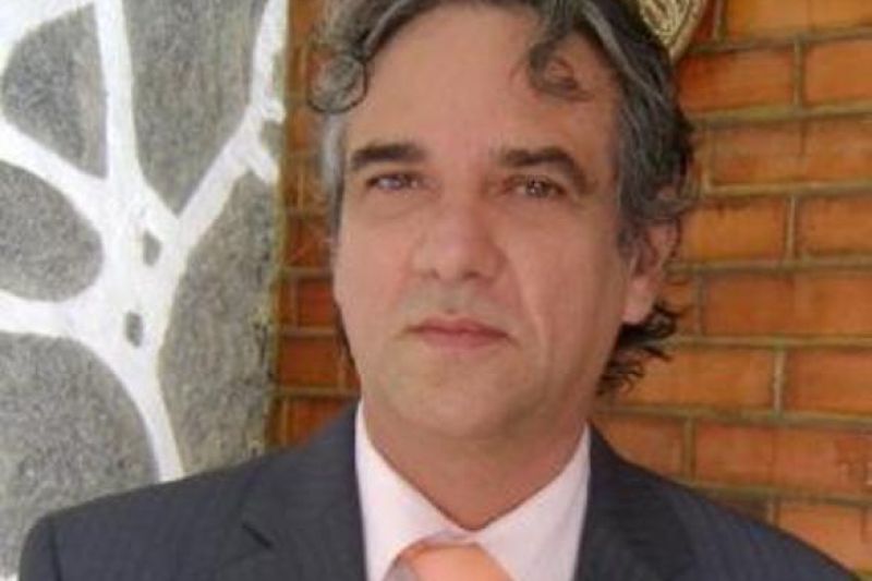 Delegado aposentado Maurício Henrique deixa UTI após um mês internado em estado grave