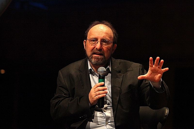 Imersão digital está reduzindo nossa empatia, alerta neurocientista Miguel Nicolelis