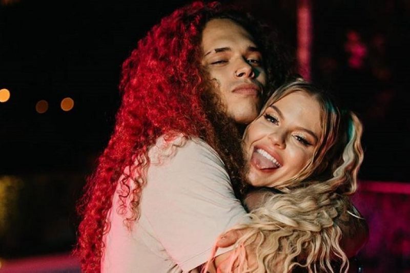 Luísa Sonza chama Vitão de “mozão” em live e resposta do cantor, em Maceió, surpreende