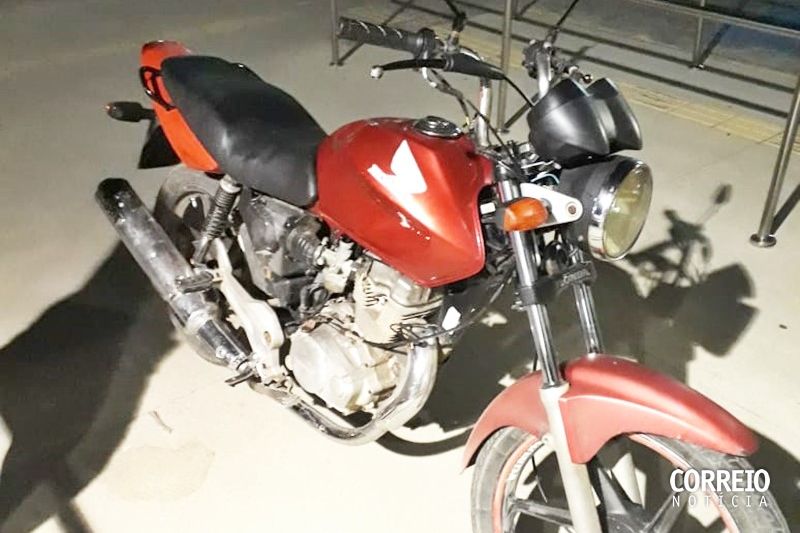 Homem é preso com moto adulterada em conjunto habitacional de Pão de Açúcar