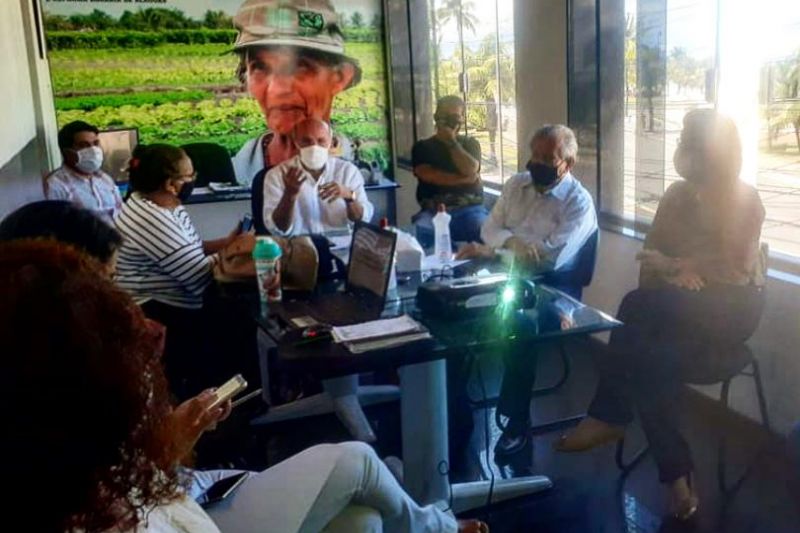 Iteral reúne diretorias para discutir normas sanitárias de retomada às atividades