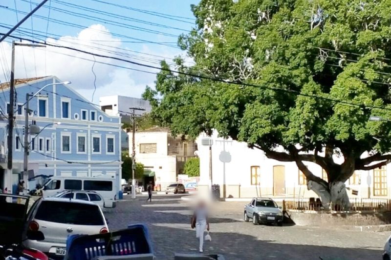 Jovem agredida em Água Branca dá entrada em unidade de saúde com suspeita de fraturas