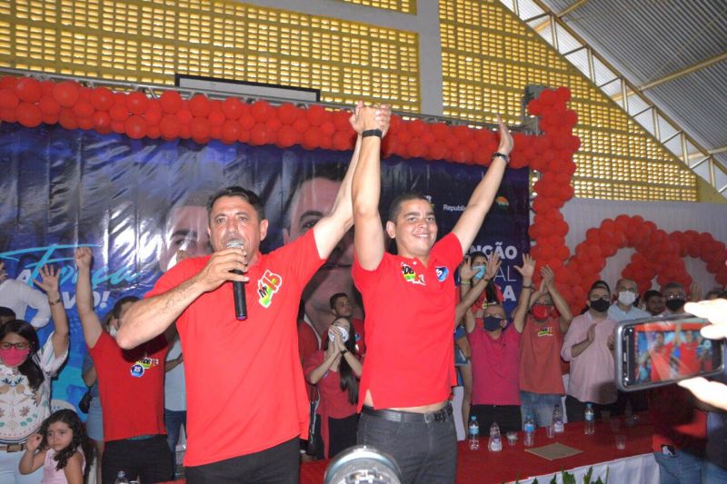 MDB oficializa candidaturas de Véio Duca e Cleysson Angelino em Olivença