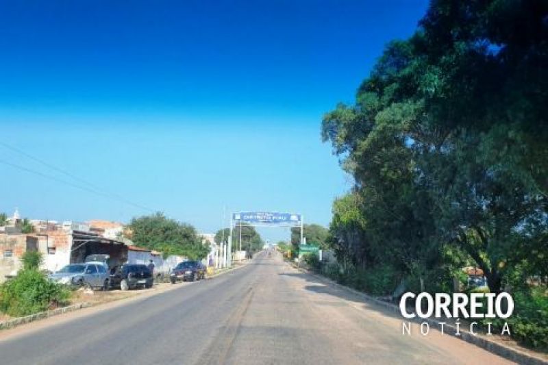 Criminoso armado rende funcionária, rouba dinheiro de farmácia e foge a pé em Piranhas