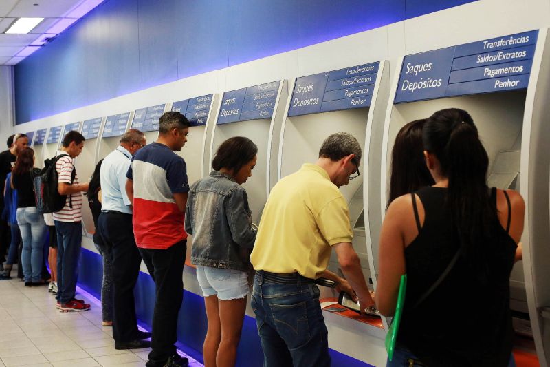 Estado paga nesta terça-feira 50% do décimo dos servidores