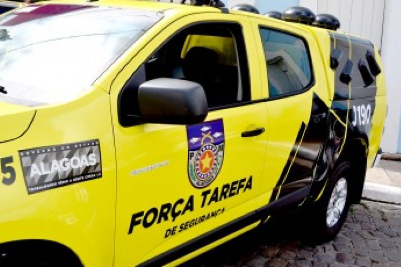 Briga entre travestis e cliente causa danos em hotel em Delmiro Gouveia