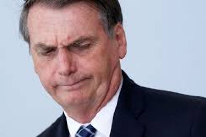 Após Bolsonaro falar em 'pólvora', embaixador americano exalta o poderio militar dos EUA